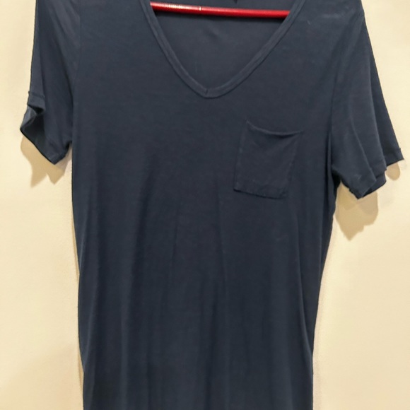 5 -Women’s Tees White, Black (2) , Navy, Blush. Size M/L. - Picture 13 of 14